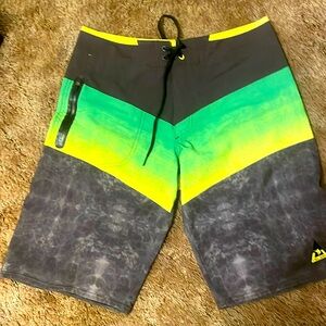 Men’s Pelagic board shorts